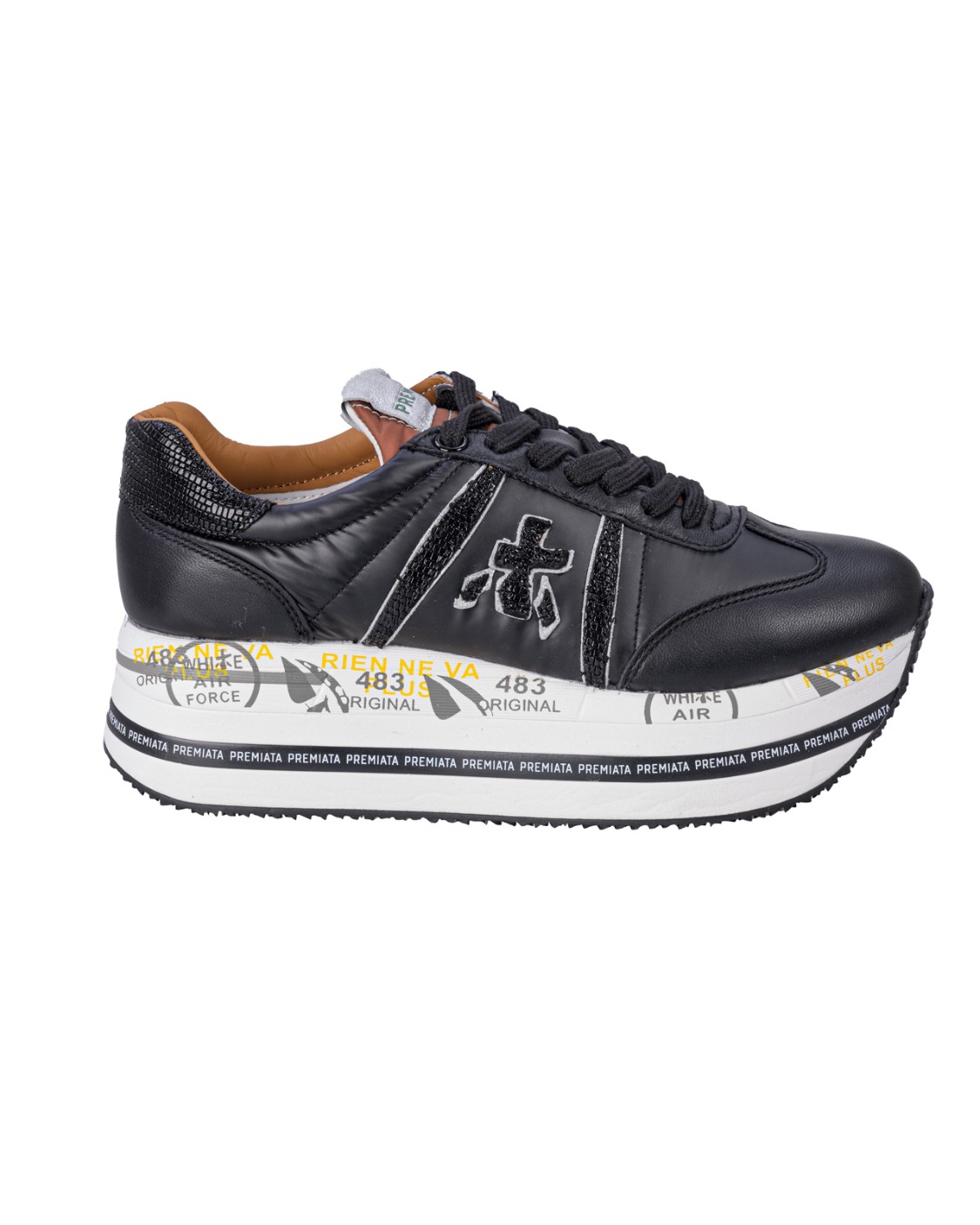 shop PREMIATA Saldi Scarpe: Premiata Sneakers Beth con tomaia interamente in pelle pregiata nera.
Fondo platform personalizzato dalla serigrafia logata Premiata.
Altezza Suola 5,5 cm.
Fusbet Interno 25 cm.
Suola: 75% EVA 5% TPU 20% Gomma.
Tomaia: 5% Pelle di vitello 95% Pelle di agnello.
Fodera: 100% Pelle di capra.
Fabbricato in Vietnam.. BETH-6045 number 7909663